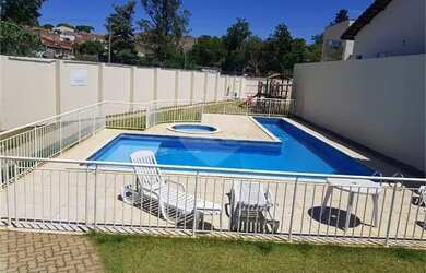 Imagem: A casa em condomínio para alugar possui 3 Dormitórios, 3 Banheiros