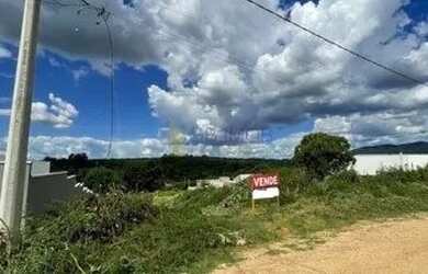 Imagem: O terreno possui 500m² de Área e está localizado em Portal