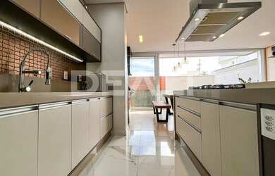 Imagem 6: Residencial Portal do Lago em Sumaré 338m², Sobrado 4 dormitórios quintal...