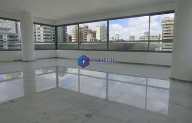 Imagem: O apartamento possui 4 Dormitórios, 5 Banheiros, 4 Vagas na