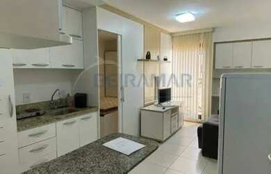 Imagem: O apartamento possui 1 Dormitório, 1 Banheiro, 1 Vaga na garagem