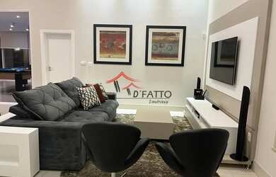 Imagem: A casa possui 3 Dormitórios, 5 Banheiros, 2 Vagas na garagem