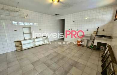 Imagem 10: Poucos metros do parque, uso misto - comercial ou residencial , com piscina,...