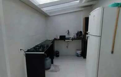 Imagem: A casa em condomínio possui 2 Dormitórios, 2 Banheiros, 2