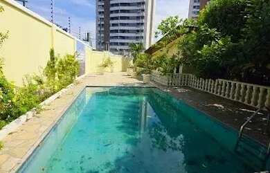 Imagem 2: CONDOMÍNIO DOS ADVOGADOS, 250m2 , 2 SUÍTES COM CLOSET, VARANDA, PISCINA,...