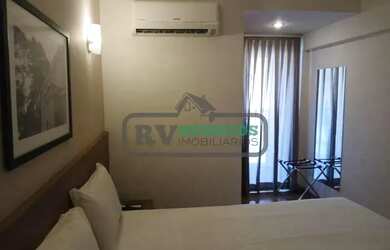 Imagem: O studio possui 1 Dormitório, 1 Banheiro, 1 Vaga na garagem