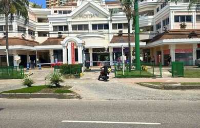 Imagem: O depósito possui 1 Vaga na garagem e 62m² de Área e está