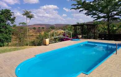 Imagem 2: Maravilhoso sítio na estrada da produção a 12 km de Moc todo formado