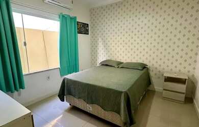 Imagem: A casa em condomínio possui 3 Dormitórios, 3 Banheiros, 2