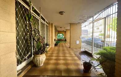 Imagem: A casa possui 4 Dormitórios, 1 Banheiro, 1 Vaga na garagem