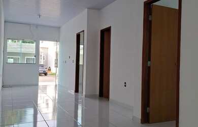 Imagem: A casa em condomínio possui 2 Dormitórios, 2 Banheiros, 2