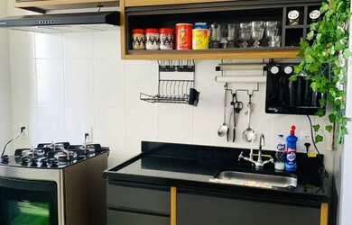 Imagem: O apartamento possui 3 Dormitórios, 1 Banheiro, 1 Vaga na garagem