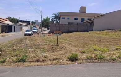 Imagem: O terreno possui 403-0m² de Área e está localizado em Setor
