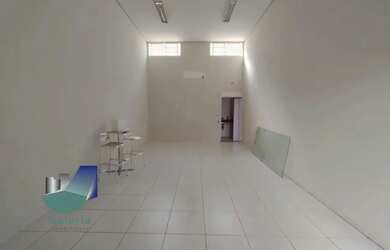 Imagem: O depósito possui 1 Vaga na garagem e 51m² de Área e está