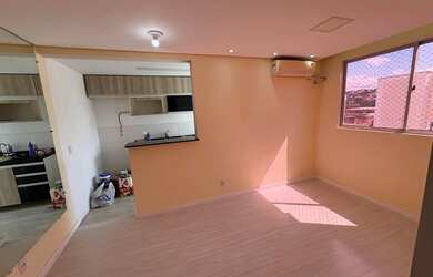 Imagem: O apartamento possui 2 Dormitórios, 1 Banheiro, 1 Vaga na garagem