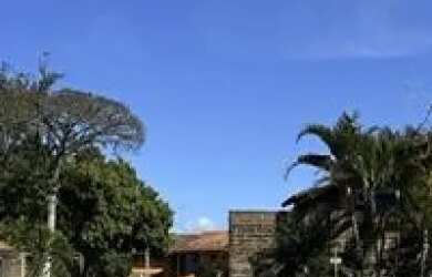 Imagem: A casa possui 3 Dormitórios, 1 Banheiro, 1 Vaga na garagem