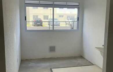 Imagem: O apartamento possui 1 Dormitório, 1 Banheiro, 1 Vaga na garagem