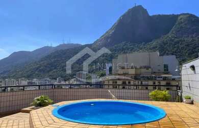 Imagem: O apartamento na cobertura possui 4 Dormitórios, 5 Banheiros