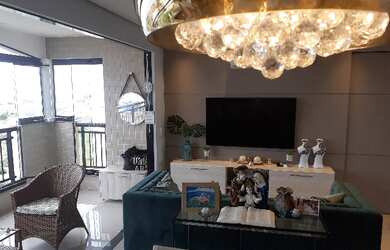 Imagem: O apartamento possui 4 Dormitórios, 3 Banheiros, 2 Vagas na