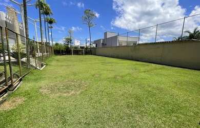 Imagem 3: Terreno plano para venda no Condomínio Estrela Sul com 560 metros quadrados