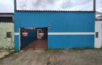 Imagem: A casa possui 2 Dormitórios, 1 Banheiro, 1 Vaga na garagem