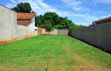 Imagem: O terreno possui 200.000m² de Área e está localizado em