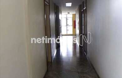 Imagem: O depósito possui 1 Vaga na garagem, 28m² de Área e está