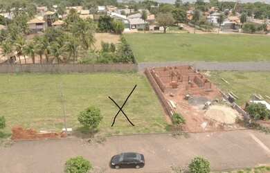 Imagem: O terreno possui 392m² de Área e está localizado em Porto