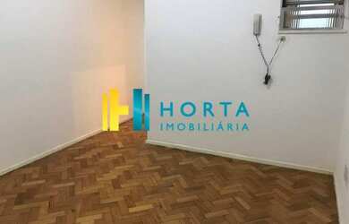 Imagem: A kitnet possui 1 Dormitório, 1 Banheiro, 34m² de Área e