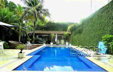 Imagem: A casa em condomínio possui 5 Dormitórios, 5 Banheiros, 2