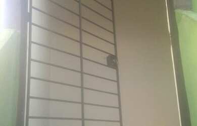 Imagem: A casa possui 3 Dormitórios, 1 Banheiro e está localizado