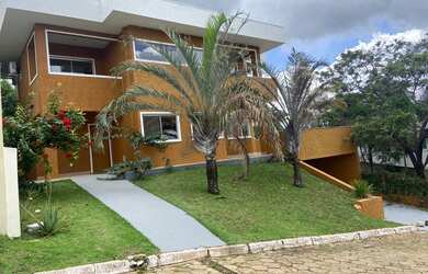 Imagem: A casa em condomínio possui 4 Dormitórios, 4 Banheiros, 4