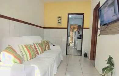 Imagem: A casa possui 3 Dormitórios, 2 Banheiros, 70m² de Área, Imóvel