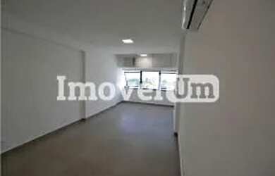 Imagem: O depósito possui 1 Vaga na garagem, 25m² de Área e está