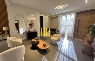 Imagem: A casa em condomínio possui 5 Dormitórios, 5 Banheiros, 4