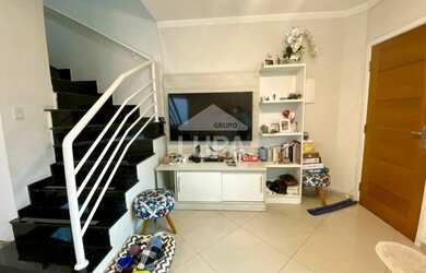 Imagem: A casa possui 2 Dormitórios, 3 Banheiros, 2 Vagas na garagem