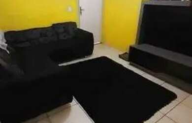 Imagem: A casa possui 2 Dormitórios, 2 Banheiros, 1 Vaga na garagem