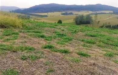 Imagem: O terreno possui 500m² de Área e está localizado em Jardim