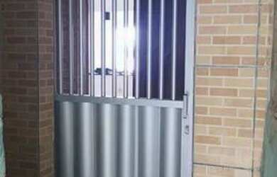 Imagem: A casa possui 2 Dormitórios, 2 Banheiros e está localizado