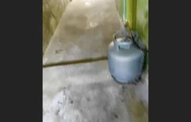 Imagem: A casa possui 1 Dormitório, 1 Banheiro, 40m² de Área e está