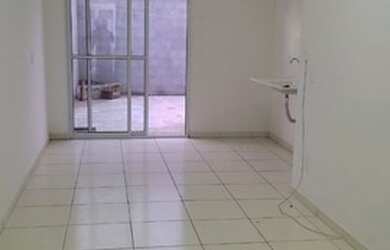 Imagem: A casa em condomínio possui 2 Dormitórios, 1 Banheiro e está