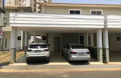 Imagem: A casa em condomínio possui 3 Dormitórios, 4 Banheiros, 2