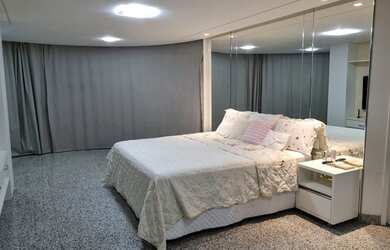 Imagem: O apartamento possui 4 Dormitórios, 5 Banheiros, 5 Vagas na