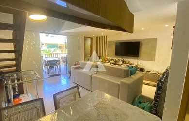 Imagem: A casa em condomínio possui 4 Dormitórios, 5 Banheiros, 2