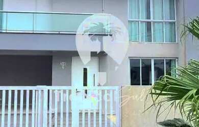 Imagem: A casa em condomínio possui 2 Dormitórios, 2 Banheiros, 300m²