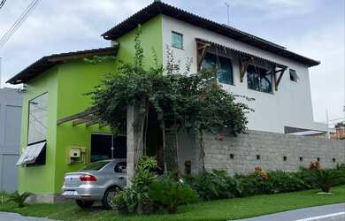 Imagem: A casa em condomínio possui 3 Dormitórios, 3 Banheiros, 2