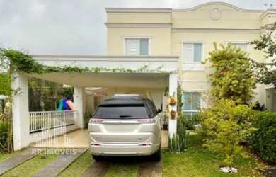 Imagem: A casa em condomínio possui 4 Dormitórios, 3 Banheiros, 2