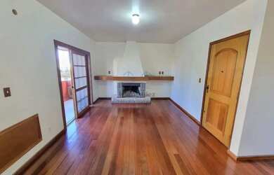 Imagem: O apartamento possui 4 Dormitórios, 4 Banheiros, 2 Vagas na