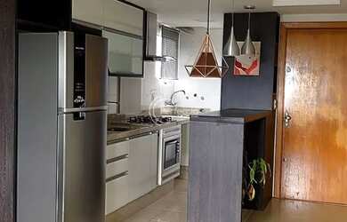 Imagem: O apartamento possui 2 Dormitórios, 1 Banheiro, 1 Vaga na garagem