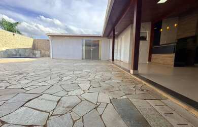 Imagem 3: Casa com Piscina no Santa Rosa 3 Dorm, 1 Suíte Aceita Troca